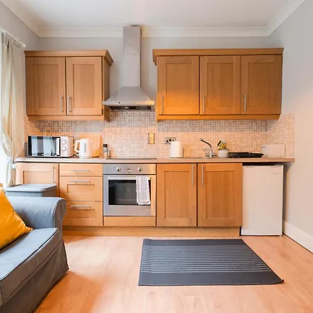 Apartment In The Heart Of *